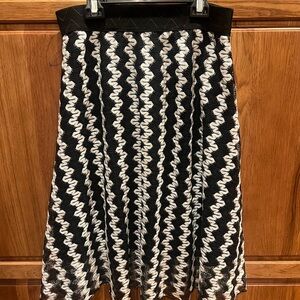 LuLaRoe Black and White Zigzag A-Line Skirt